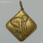 مدال آویز طلایی دو میدانی محمدرضا شاه پهلوی (UNC)