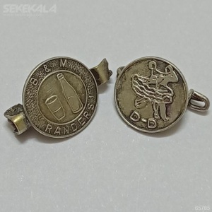 2 نشان نقره قدیمی (بج) خارجی 1971