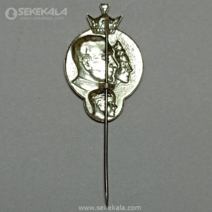 نشان سوزنی تاجگذاری محمدرضا شاه پهلوی