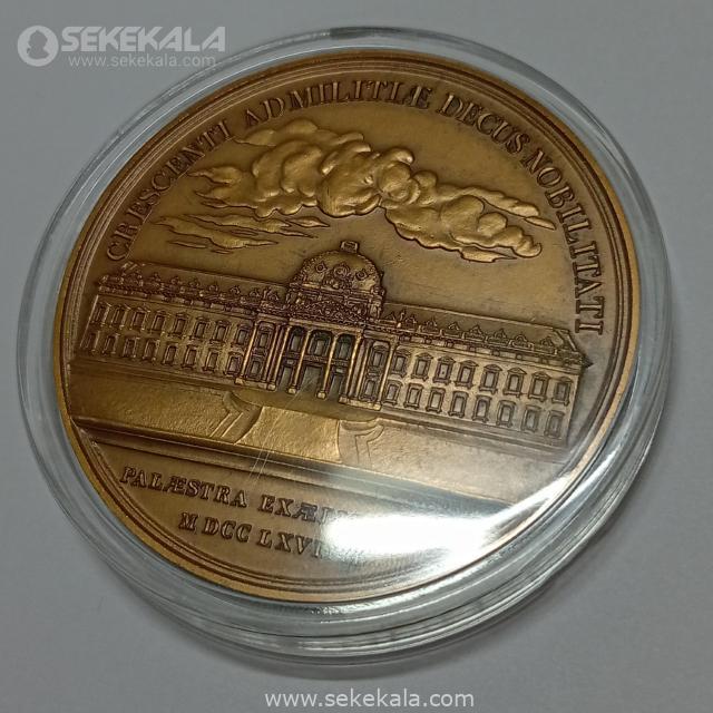 {"capture_mode":"AutoModule","fa مدال برنز یادبودی مدرسه عالی نظامی (پاریس) فرانسه 1980 (AU)