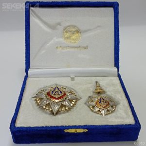 جفت مدال نایاب قدیمی نقره سلطنتی تایلند 1902 (با جعبه فابریک)